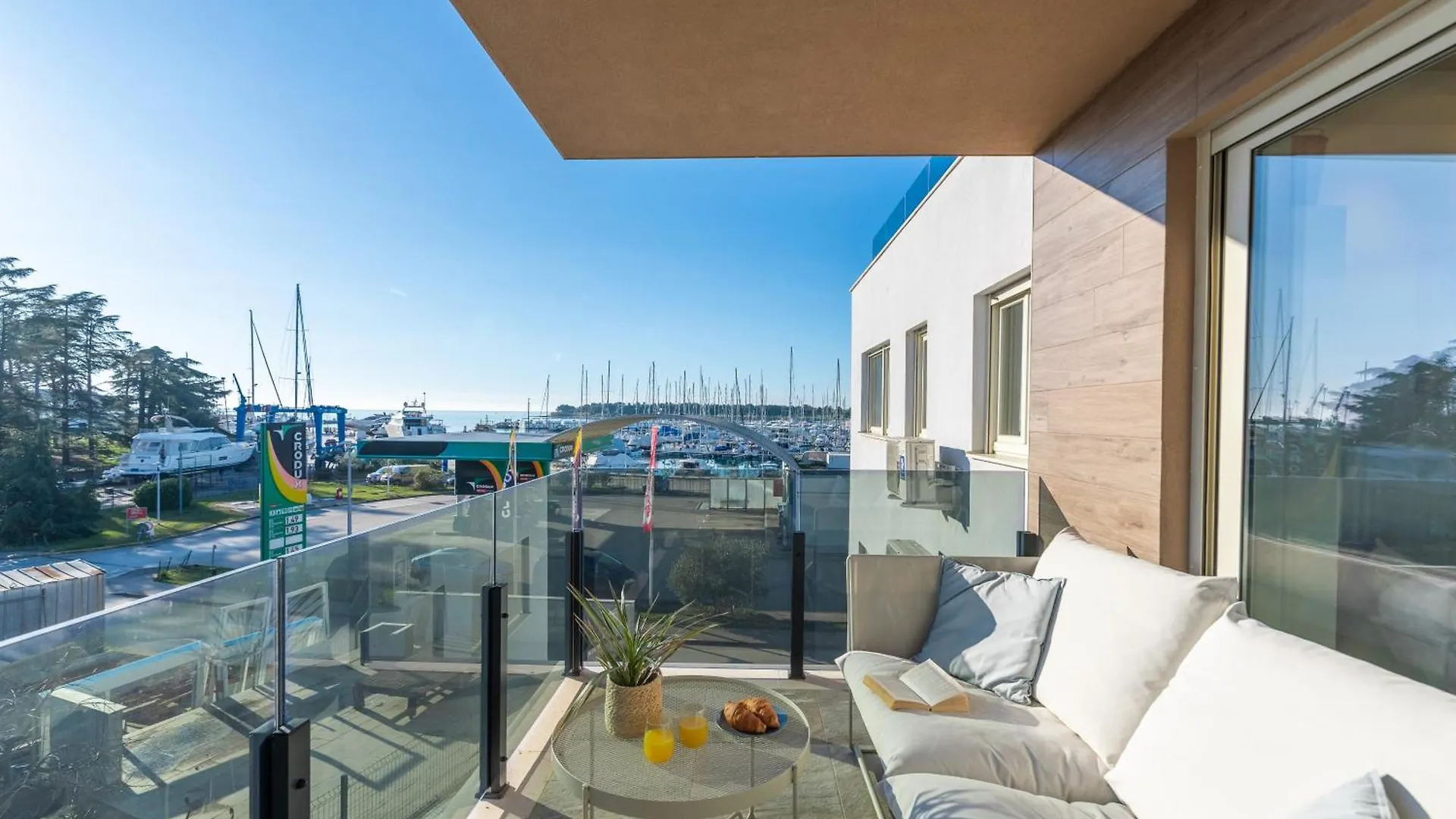 Apartments Mia Novigrad